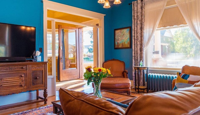 Vacation Home Upscale Great Location, Dog Friendly in Trinidad
