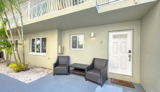 Modern Waterfront Escape Near Beach (U3) in Clearwater