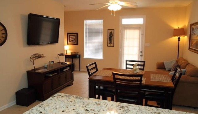 Pet-Friendly Beach Retreat 5–10 Minute Walk to the Beach- Near Gulfport & Biloxi in Gulfport