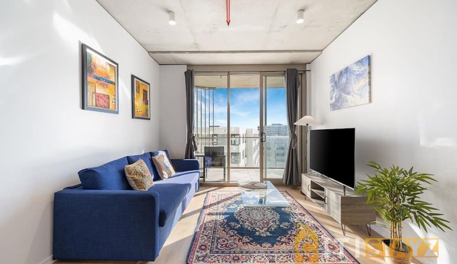 Marvellous at Melrose - 2bd 2bth Apt - Woden CBD in Phillip