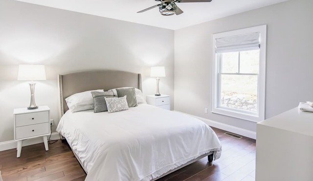 Next to the Springs! Bright + Modern Getaway w/Mtn Views in Warm Springs