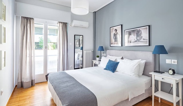 Modern Downtown Flat near the Acropolis in Athens