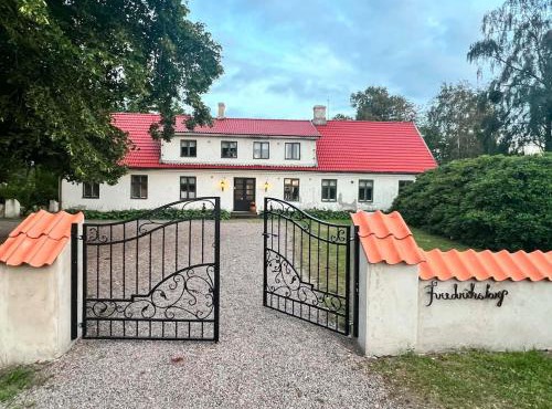 Fredrikstorp Gård in Laholm