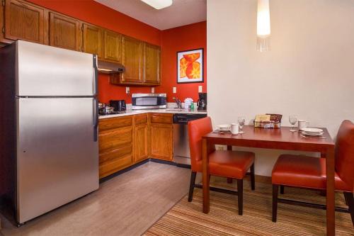 Sonesta ES Suites Charlottesville University in Charlottesville