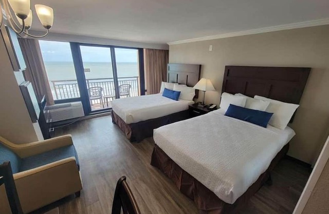 Caravelle Resort 