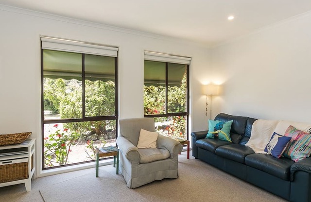 Located right in the best area of Central Torquay in TORQUAY